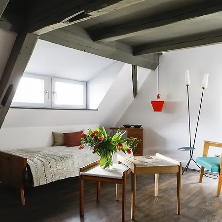 Appartement Au-dessus Du... *