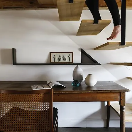 Appartement Au-dessus Du... *