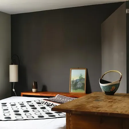 Appartement Au-dessus Du... *